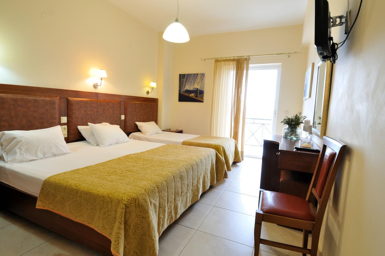Aparthotel Artina Marathopoli Exterior foto