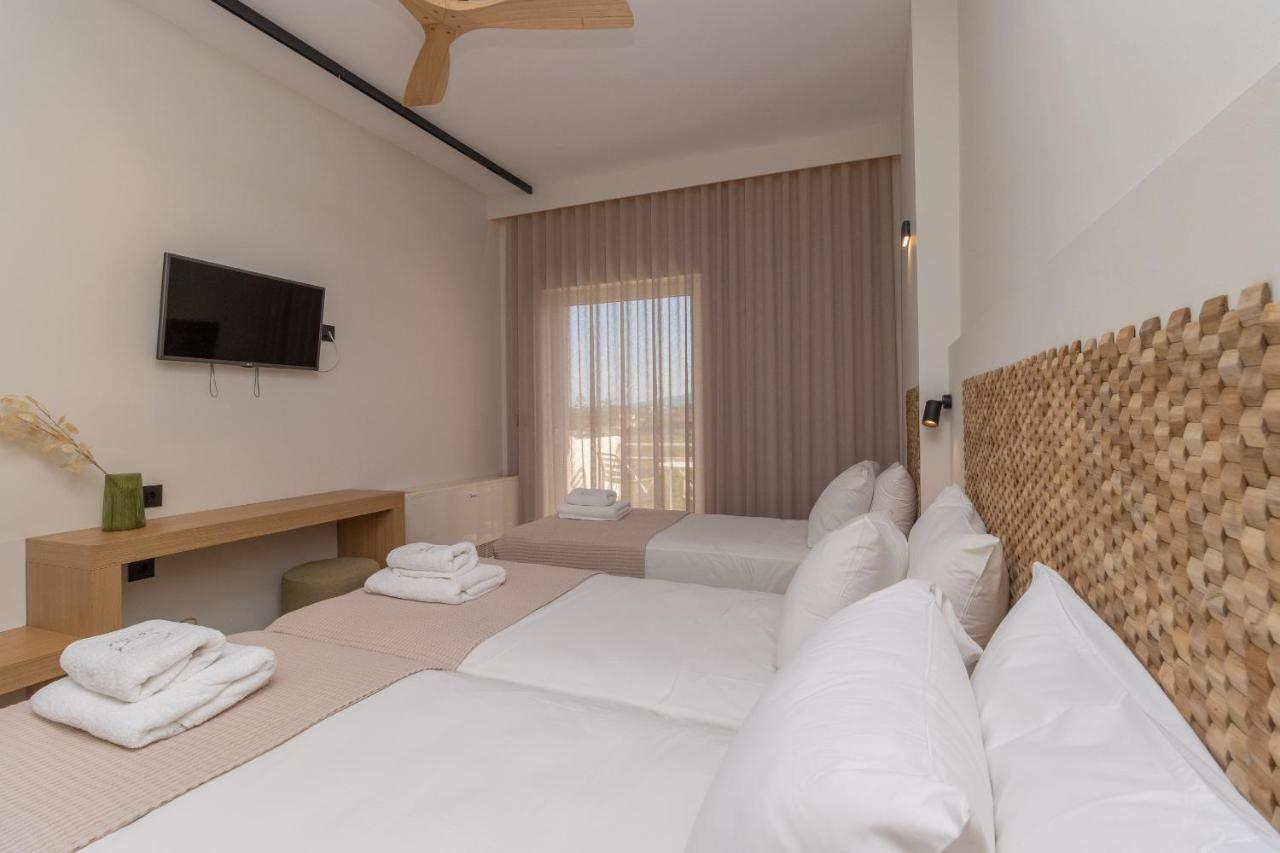 Aparthotel Artina Marathopoli Exterior foto