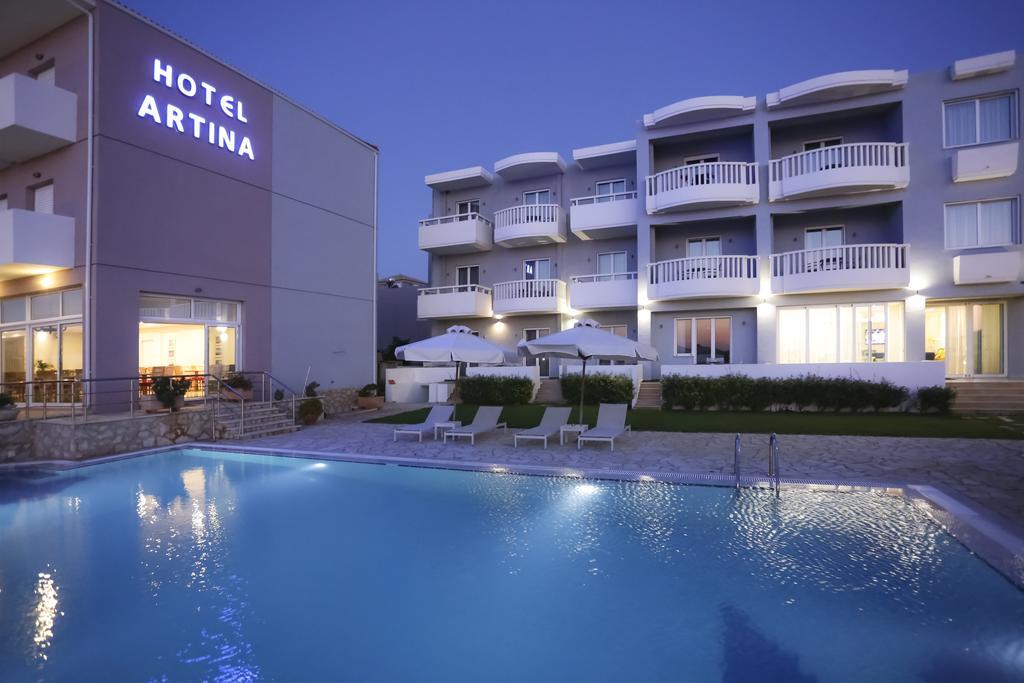 Aparthotel Artina Marathopoli Exterior foto